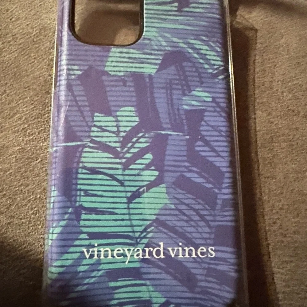 Vineyard vines IPhone case for iPhone 11 Pro NWT
